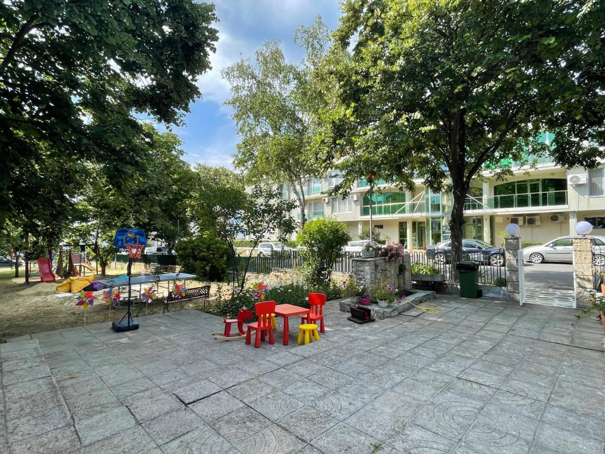 Hotel Amadina Garden Lozenets Exterior foto